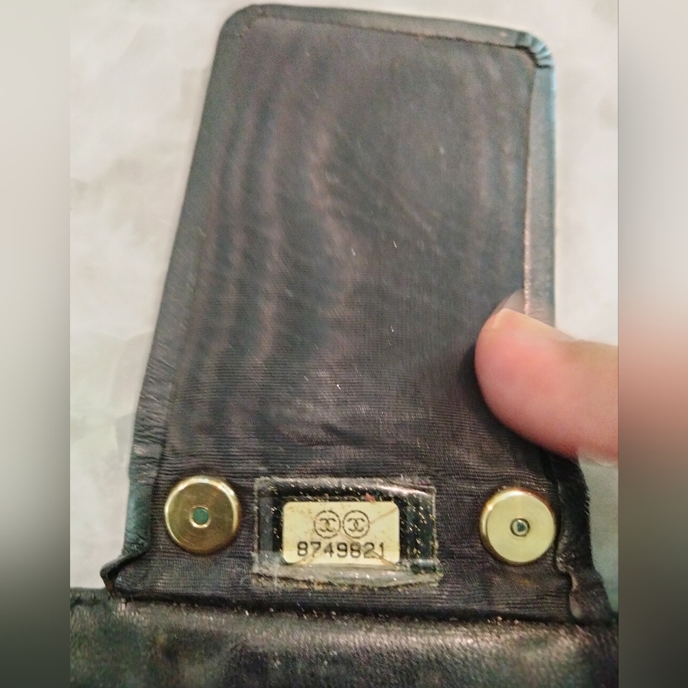 Vintage Chanel Lambskin Key Holder - Picture 11 of 12